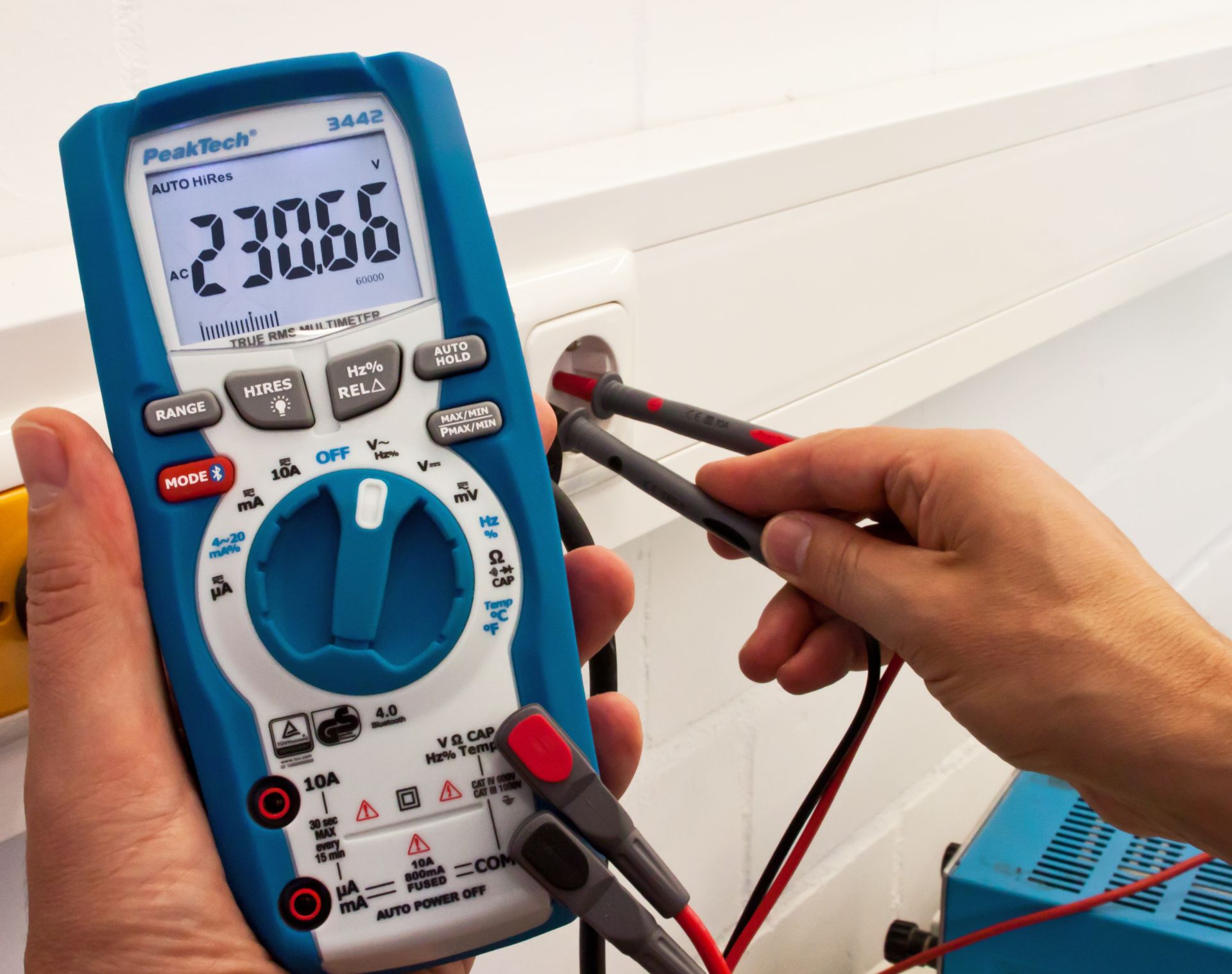 PeakTech P 3442 TrueRMS Digitalmultimeter 60.000 Counts, BT